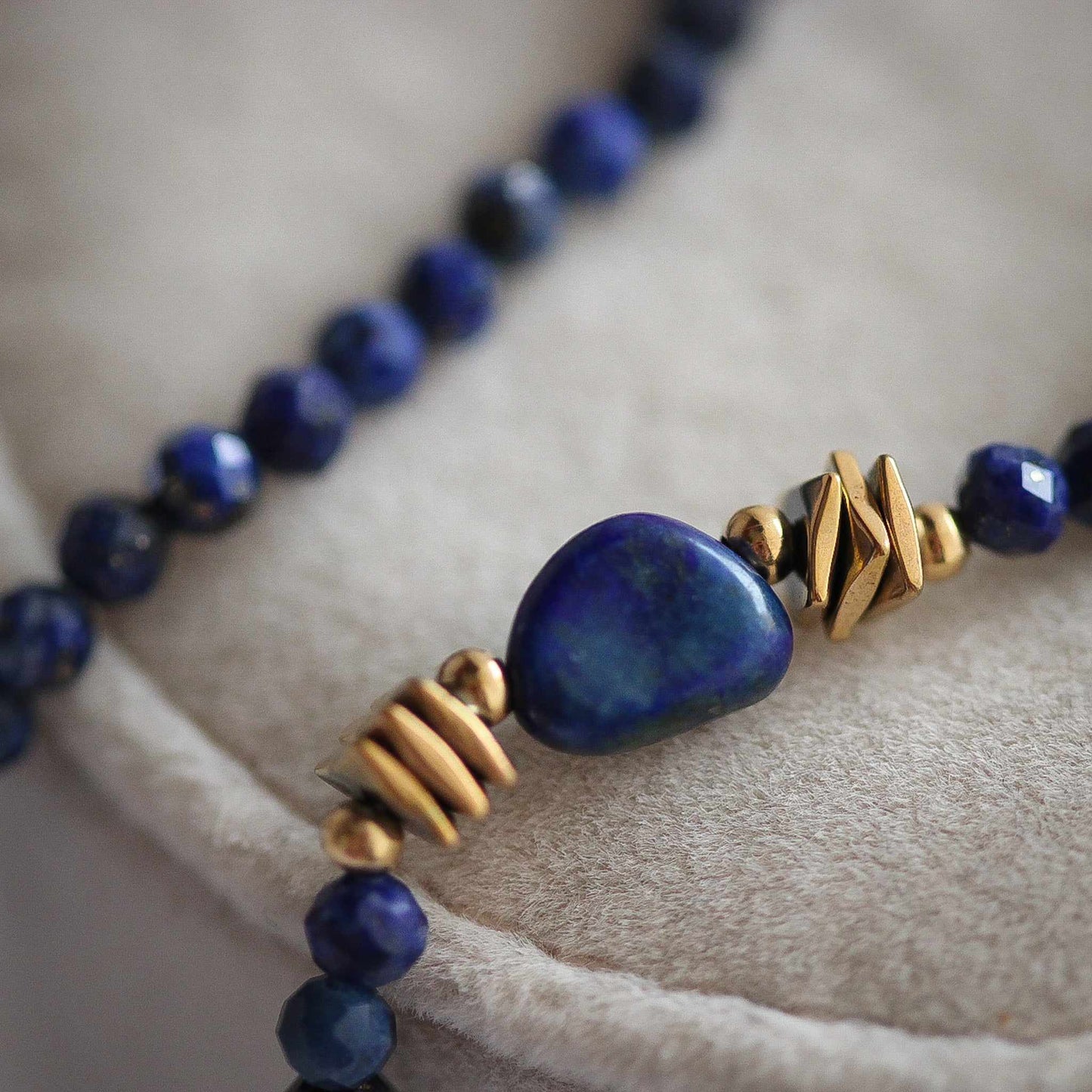 Erika Choker, Lapislazuli