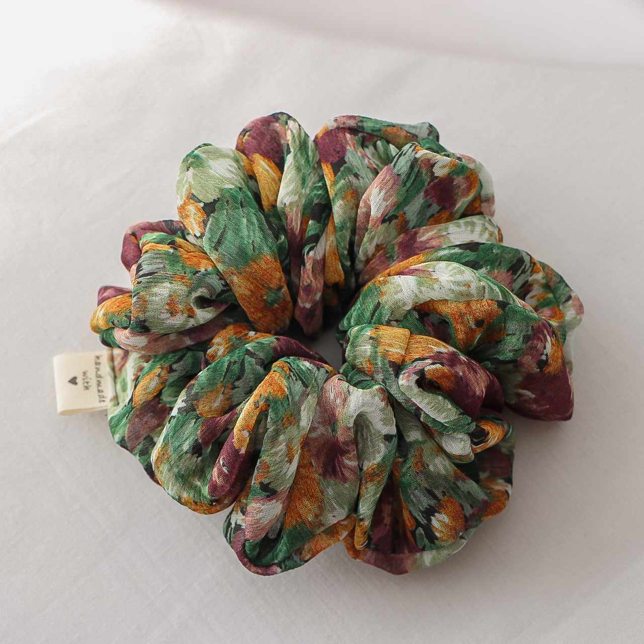 Josie Scrunchie, Chiffon