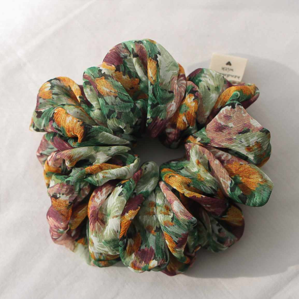 Josie Scrunchie, Chiffon